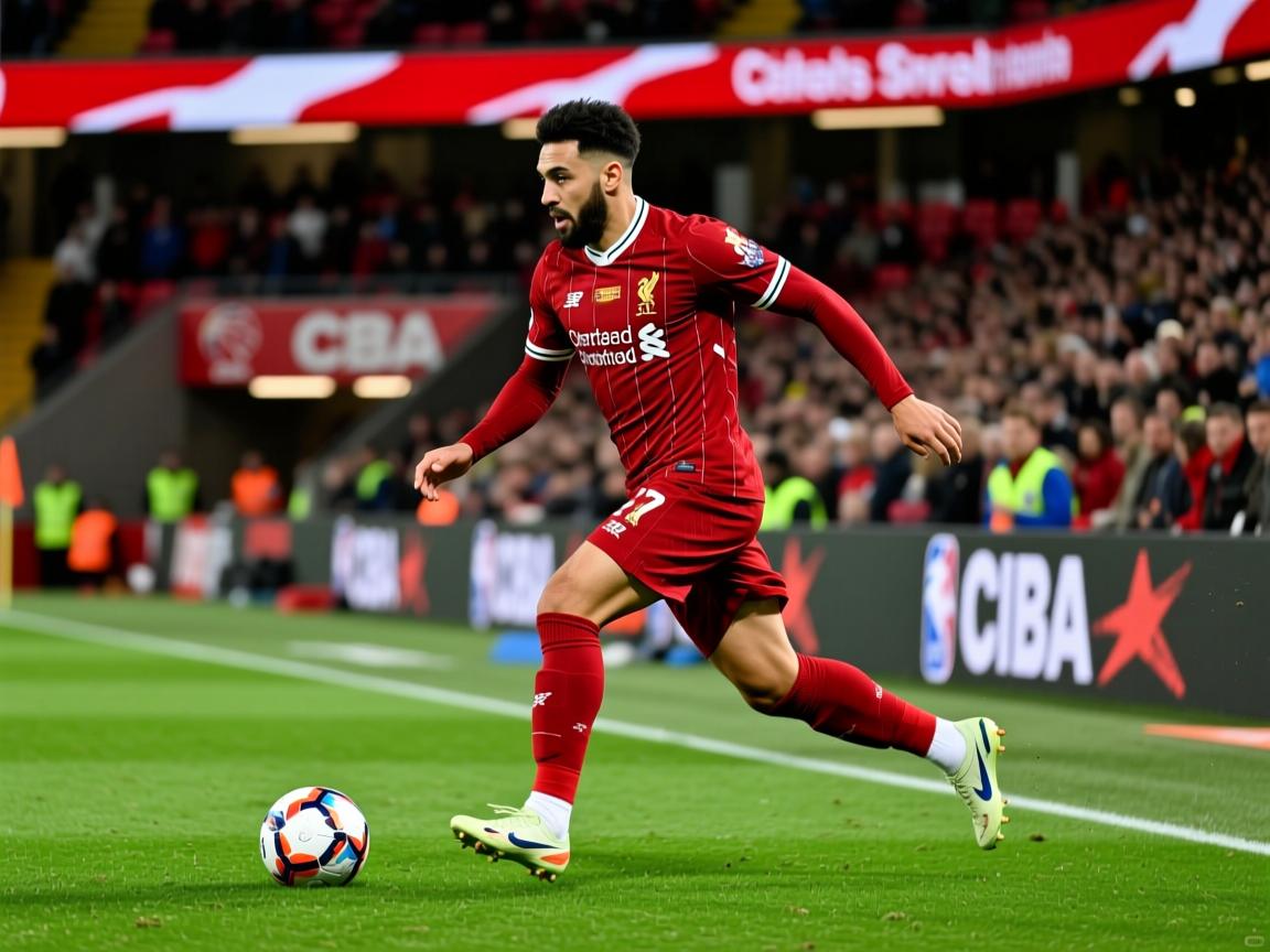 利物浦前锋在比赛中表现出色 第3张